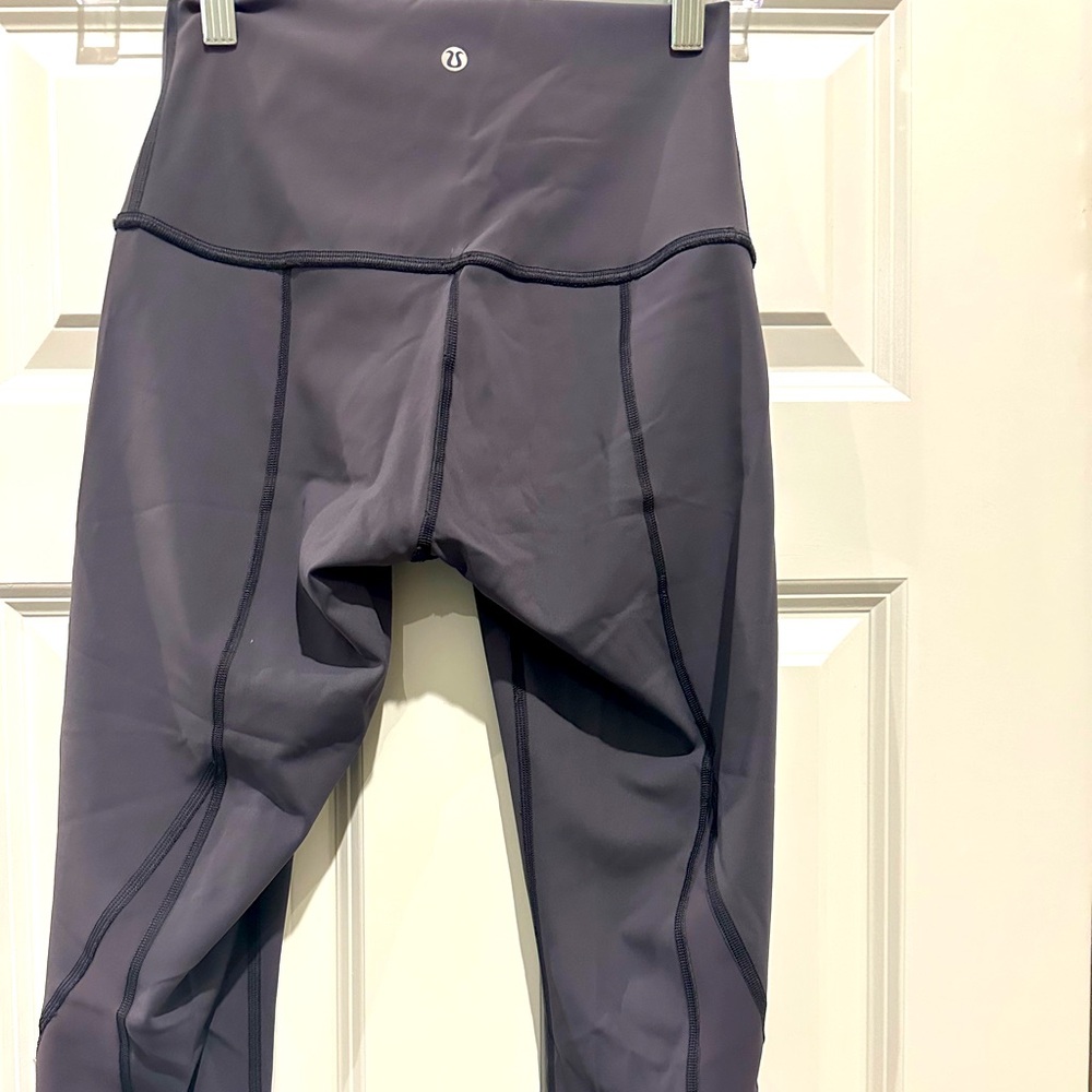 Lululemon wonder under high rise crop 23 inch scalloped leggings size 6